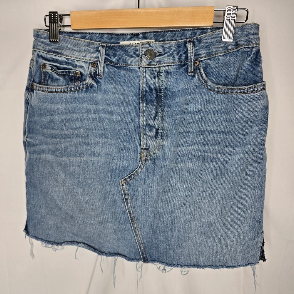Women's GRLFRND Blaire Light Wash Blue Jean Denim Mini Skirt 28 Raw Hem